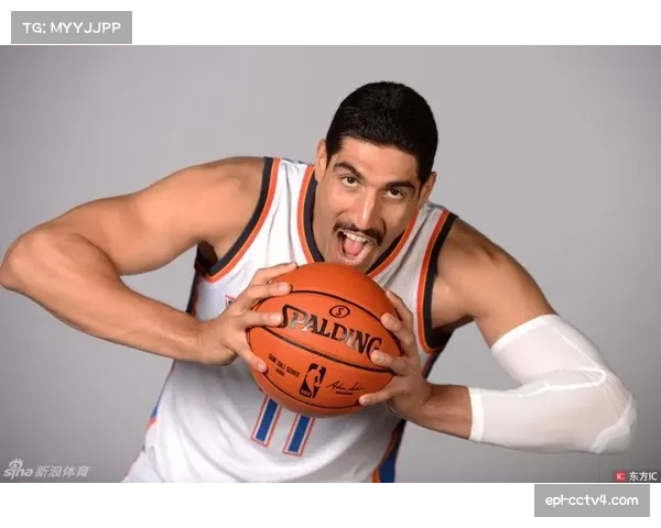 明尼苏达山猫队开放媒体日，全员拍摄新赛季定妆照